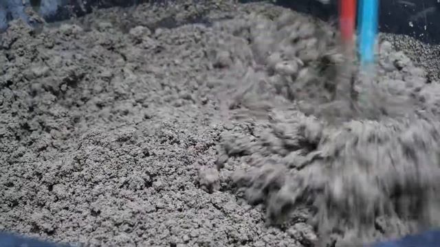 ?? Anmischen von Mauer- und Putzmörtel mit dem kraftvollen Handrührgerät Xo 55 Duo von Collomix. смотреть онлайн