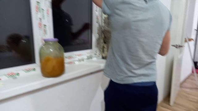 Сделали откосы на окно в пристрой. Снега все меньше/Мы трудяжки/Стройка дома своими руками. смотреть онлайн