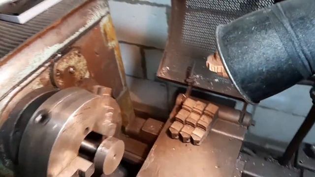 Использование приспособлений для точности обработки металла смотреть онлайн