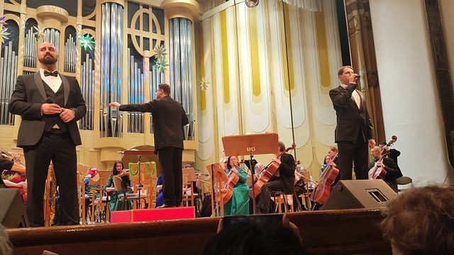 Тенор VS Баритон Самарская Филармония 28.12.22
Иван Ожогин и Дмитрий Янковский. смотреть онлайн