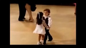 Дети таланты Спортивные бальные танцы  Малыши танцуют