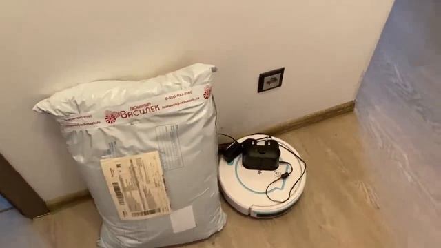 Саша готовит?я отбеливаю его рубашку,BrandFree?чудо средство.Зашла в Зару-Maag ,что то примерила смотреть онлайн