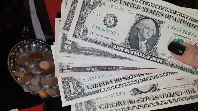 НА ПОТОК ПРОДАЖ... ДЛЯ ВСЕХ смотреть онлайн