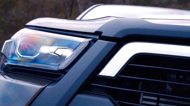 Ford Ranger Wildtrak 2023 Vs Toyota HiLux Rogue 2023 Comparison Review смотреть онлайн