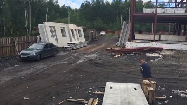 Монтаж первой наружной ограждающей конструкции (НСП) в РП 