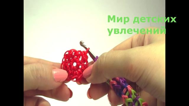 Rainbow Loom Charms. Берет для куклы. Плетение из резинок / It Takes Doll. Weaving Elastic Bands