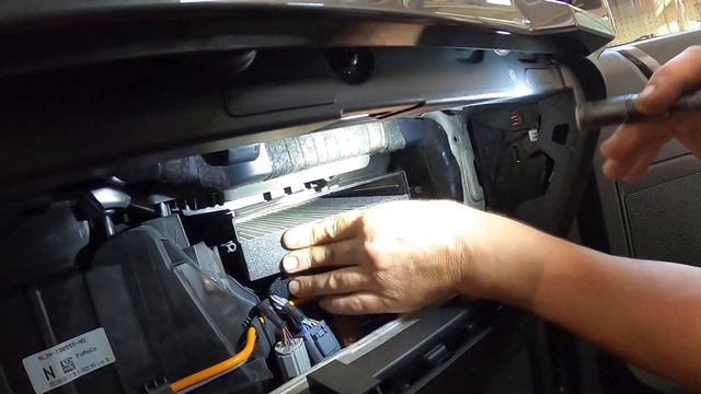 2022 Ford F150 STX Cabin Air Filter Replacement смотреть онлайн