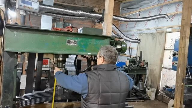 ЗАВОД РЕССОР