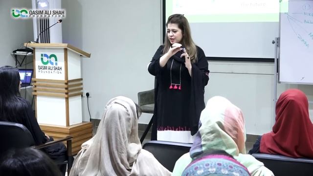 How to manage Classroom Effectively? Classroom Management Strategies | Ambreen Askari смотреть онлайн