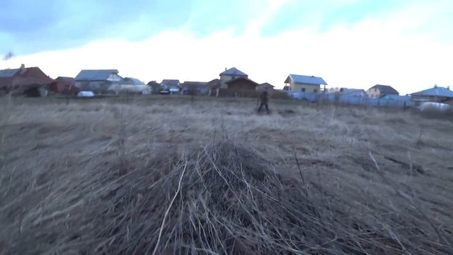Копаем за часовней. Огородный коп с камрадом. 4К видео. смотреть онлайн