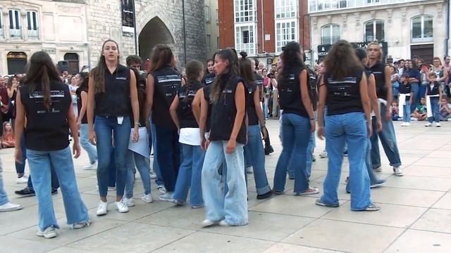 DANZA EN LA CALLE. EPDCYL Ana Laguna, Burgos смотреть онлайн