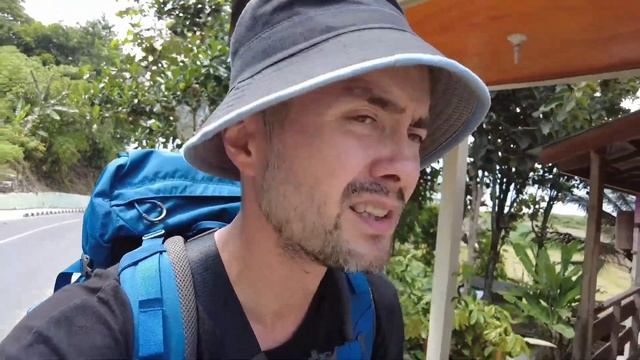 28. Бомж трип с палаткой по Индонезии. Lake Toba. Болонские дома. смотреть онлайн