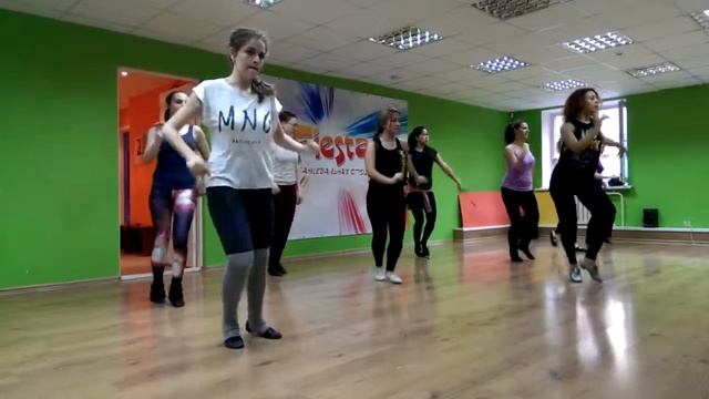 Марта Ханна. Футворк на 1 (1) смотреть онлайн