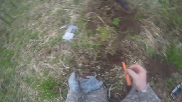 Только приехали на поле и тут же нашли кошелек монет. смотреть онлайн