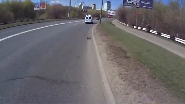 Too close for comfort / demasiado cerca / слишком близко смотреть онлайн