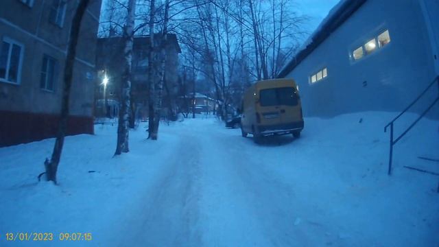 Видео за 13.01.2023 года Еду в сторону пятого микрайона вид камеры передней