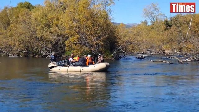 Nepalis go salmon fishing in Kamchatka, Russia смотреть онлайн