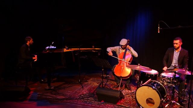 Yassir Bousselam Trio "Safra" смотреть онлайн