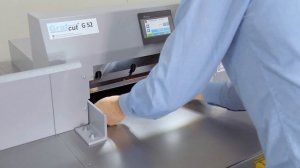 Замена ножа на гильотинных бумагорезальных машинах Grafcut G52 и G52H