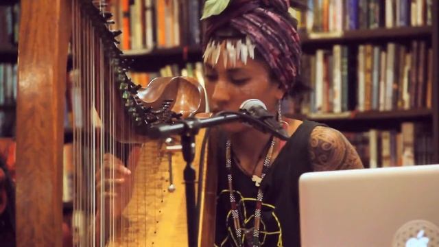 Low Leaf @ The Last Bookstore in Downtown Los Angeles смотреть онлайн