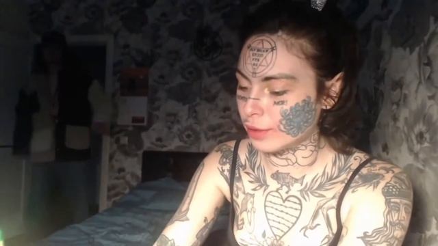 Демон нашел у Полины дома НЕПОПРАВИМОЕ смотреть онлайн