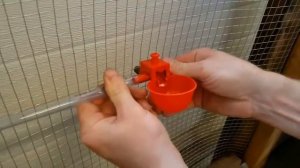 Автоматическая поилка для кур перепелов птиц