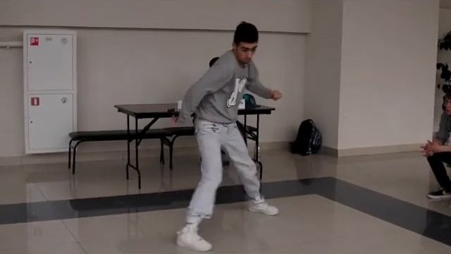 Romanny и Alen Manukyan (судейский выход) смотреть онлайн