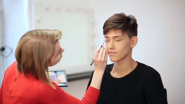 Естественный макияж на каждый день смотреть онлайн