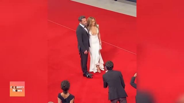 Jennifer Lopez & Ben Affleck At The Venice Film Festival 2021 | Celebrity Trending News смотреть онлайн