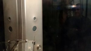 Замена смесителя в душевой кабине.