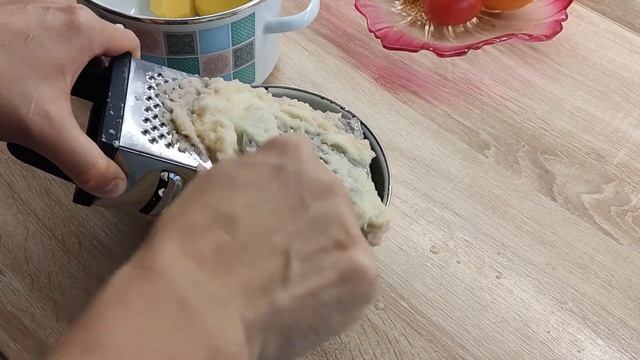 Как натереть картофель для драников и не поранить руки смотреть онлайн