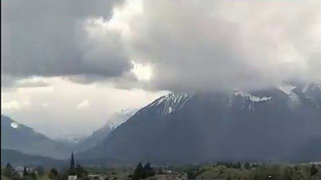 2013-5-30, Webcam BernerOberland смотреть онлайн