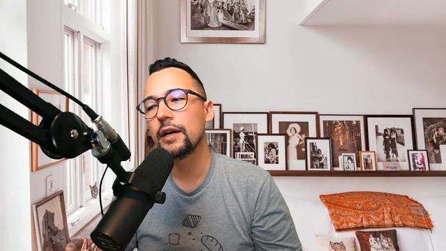 I am a Remote Content Marketer AMA смотреть онлайн