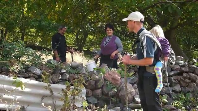 Гарни-Гегард Поход по Армении с ребенком #YOKLMNRU смотреть онлайн