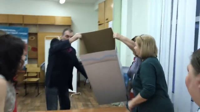 Начался подсчет опросных листов о дороге через лес смотреть онлайн