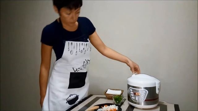 Прозрачный куриный бульон в мультиварке SC-MC410S13 от Екатерины Гаврилиной смотреть онлайн