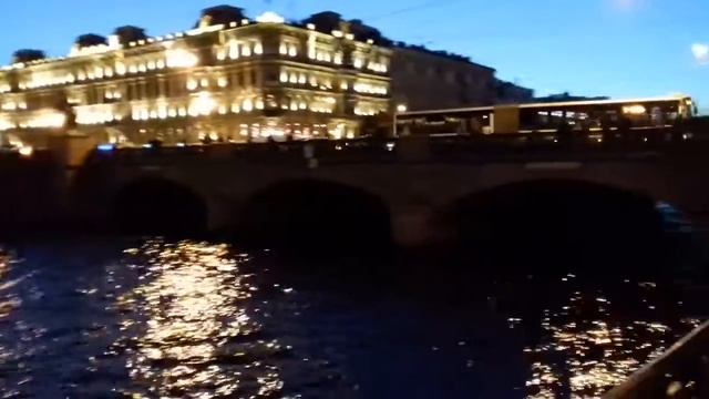 Санкт-Петербург набережная реки Фонтанки Аничков мост смотреть онлайн