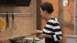 Палтус со свекольным пюре и попкорном | Дежурный по кухне