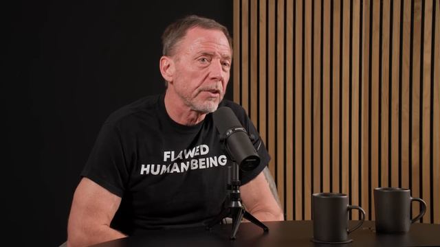 Chris Voss: How to Succeed at Hard Conversations смотреть онлайн