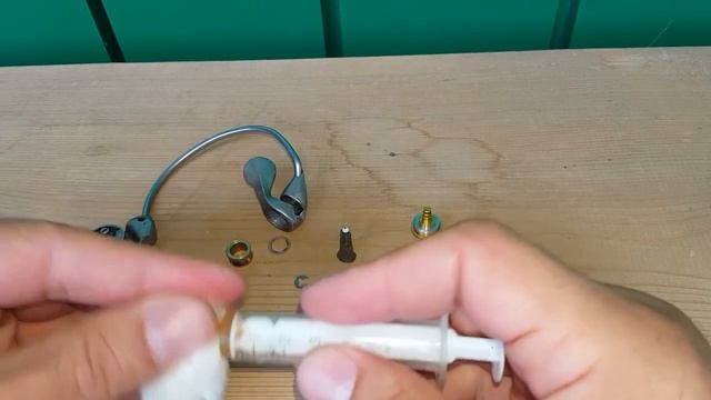 Обслуживание ролика лесоукладывателя спининговой катушки. смотреть онлайн