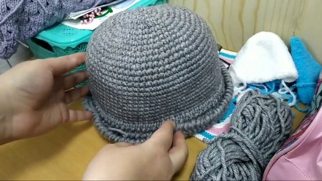 Связала спицами жилетку, шляпу крючком. Тигры в процессе. смотреть онлайн