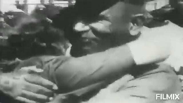 Сирень Победы видеоролик смотреть онлайн