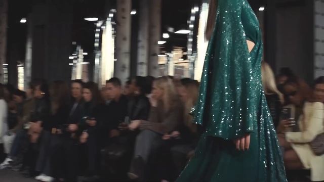 Michael Kors мода в Нью-Йорке Осень Зима 2023/2024 | Одежда и аксессуары
