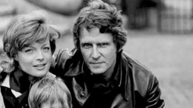 40 чёрных роз и несколько лет счастья в обмен на любовь...#Alain_Delon #Romy_Schneider смотреть онлайн