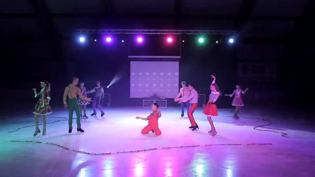 АКРОБАТЫ СО СКАКАЛКАМИ смотреть онлайн