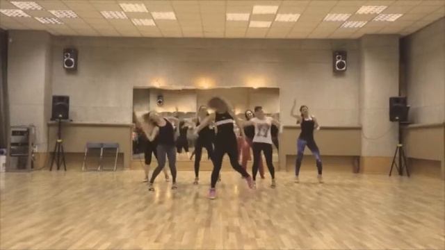 Ильичева Илона / HIGH HEELS / DISCO смотреть онлайн