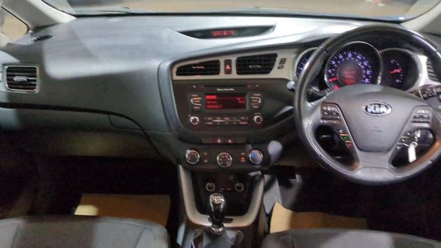 Kia Ceed 1.6 CRDi EcoDynamics 2 Euro 5 (s/s) 5dr смотреть онлайн