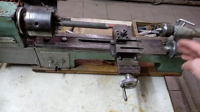 Настольный токарный станок 