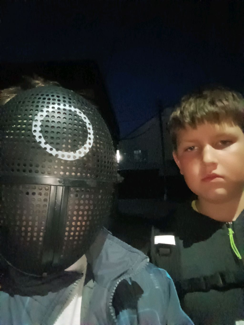 Холодной ночью гуляем