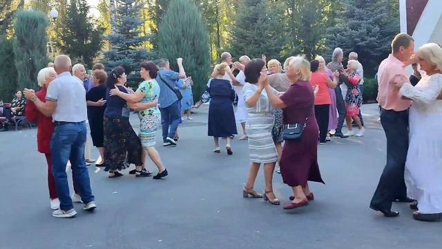 ДЕ ЛЮБИСТКУ ЦВІТ! ТАНЦЫ ХАРЬКОВ УКРАИНА СЕНТЯБРЬ 2023 #dance #kharkiv смотреть онлайн